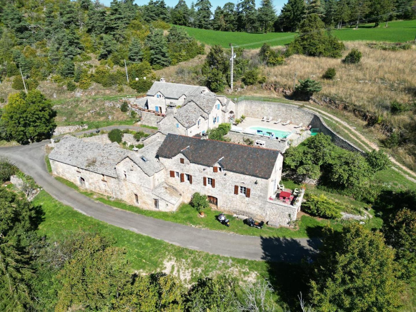 Gites De France 3 Epis 8 Personnes A Conques La Canourgue Exterior photo